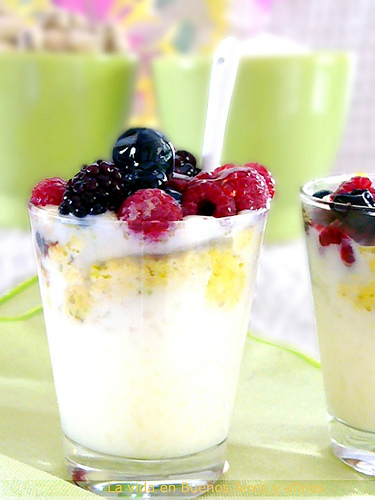 Rice Pudding with Pistachios and Berries